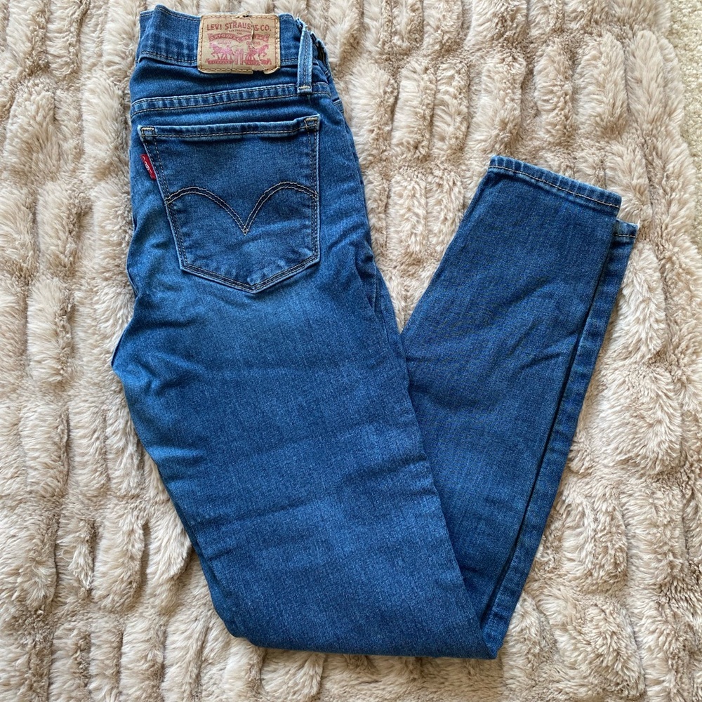 Levi’s 710 Super Skinny - 25